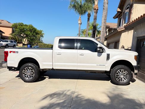 Used 2019 Ford F250 Lariat w/ Lariat Ultimate Package AWD/4WD image 1