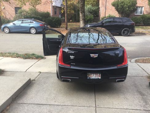 Used 2019 Cadillac XTS Premium Luxury image 6