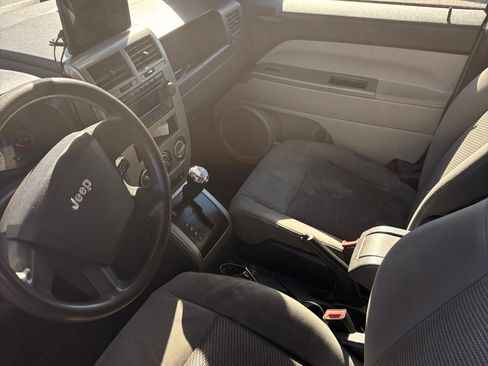 Used 2007 Jeep Compass Sport image 5
