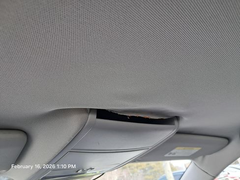 Used 2011 Volkswagen Jetta S image 16