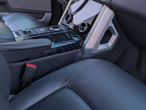 Used 2022 Land Rover Range Rover Autobiography image 17