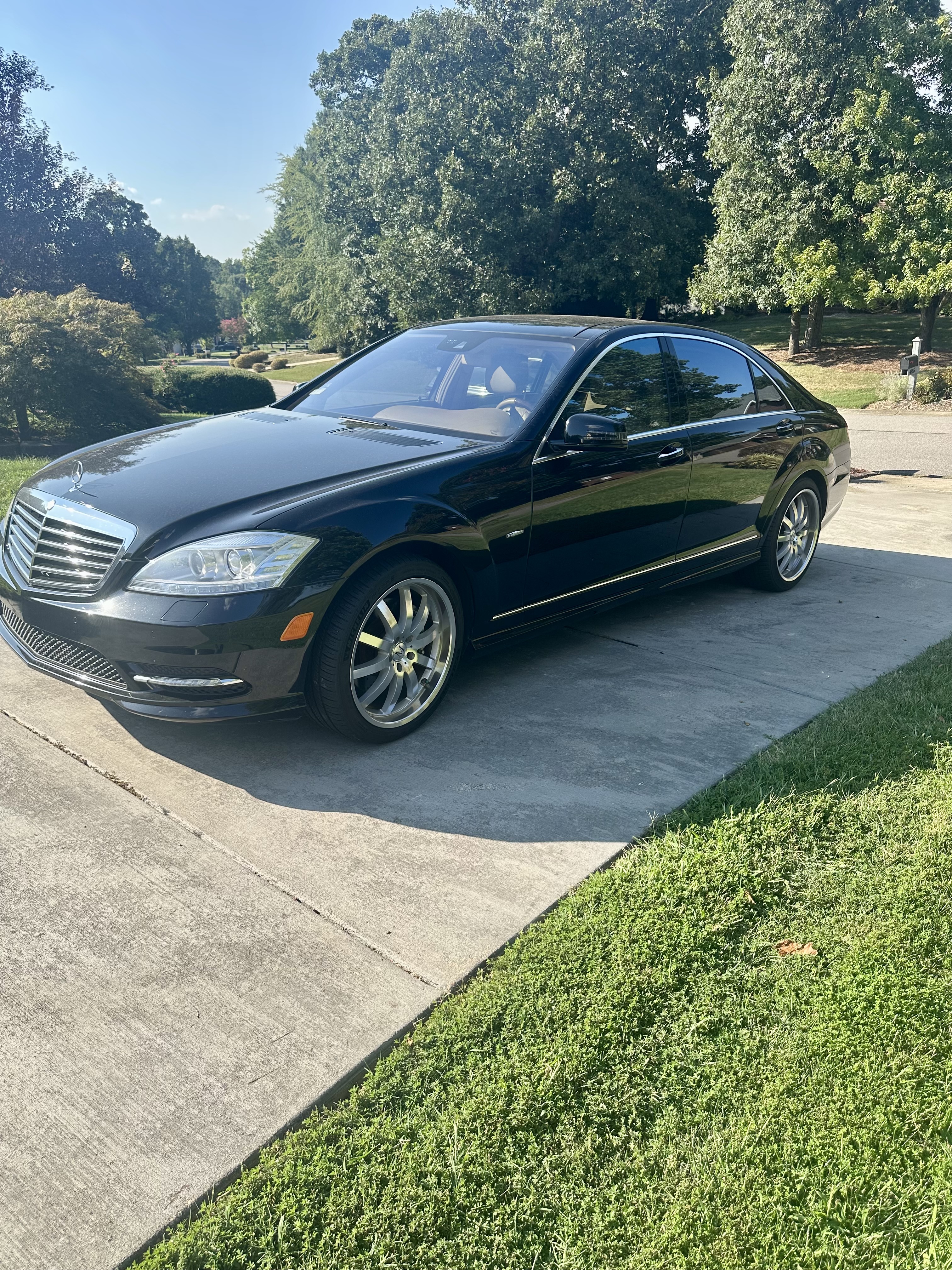Used 2012 Mercedes-Benz S 550 image 8