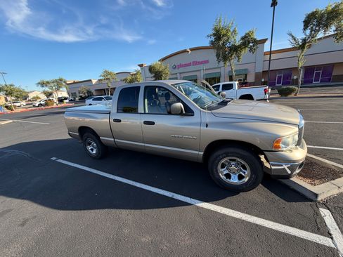 Used 2005 Dodge Ram 1500 Truck SLT image 4