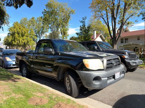 Used 2006 Toyota Tacoma 2WD Regular Cab image 5