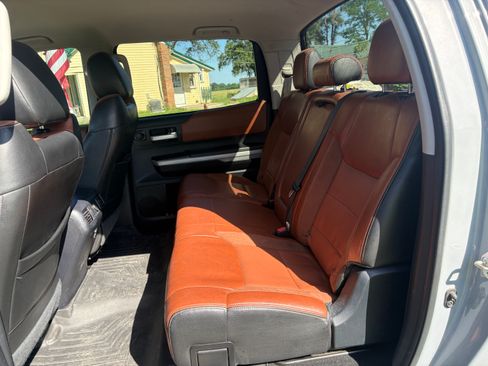 Used 2018 Toyota Tundra SR5 w/ TRD Off Road Package AWD/4WD image 9