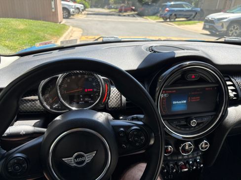 Used 2018 MINI Cooper S FWD image 20