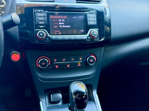 Used 2016 Nissan Sentra SV w/ Style Package image 27