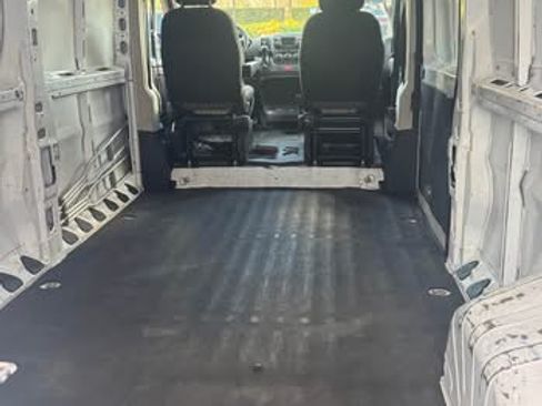 Used 2021 RAM ProMaster 2500 image 12