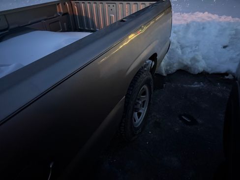 Used 2002 Chevrolet Silverado 1500 2WD Regular Cab image 26