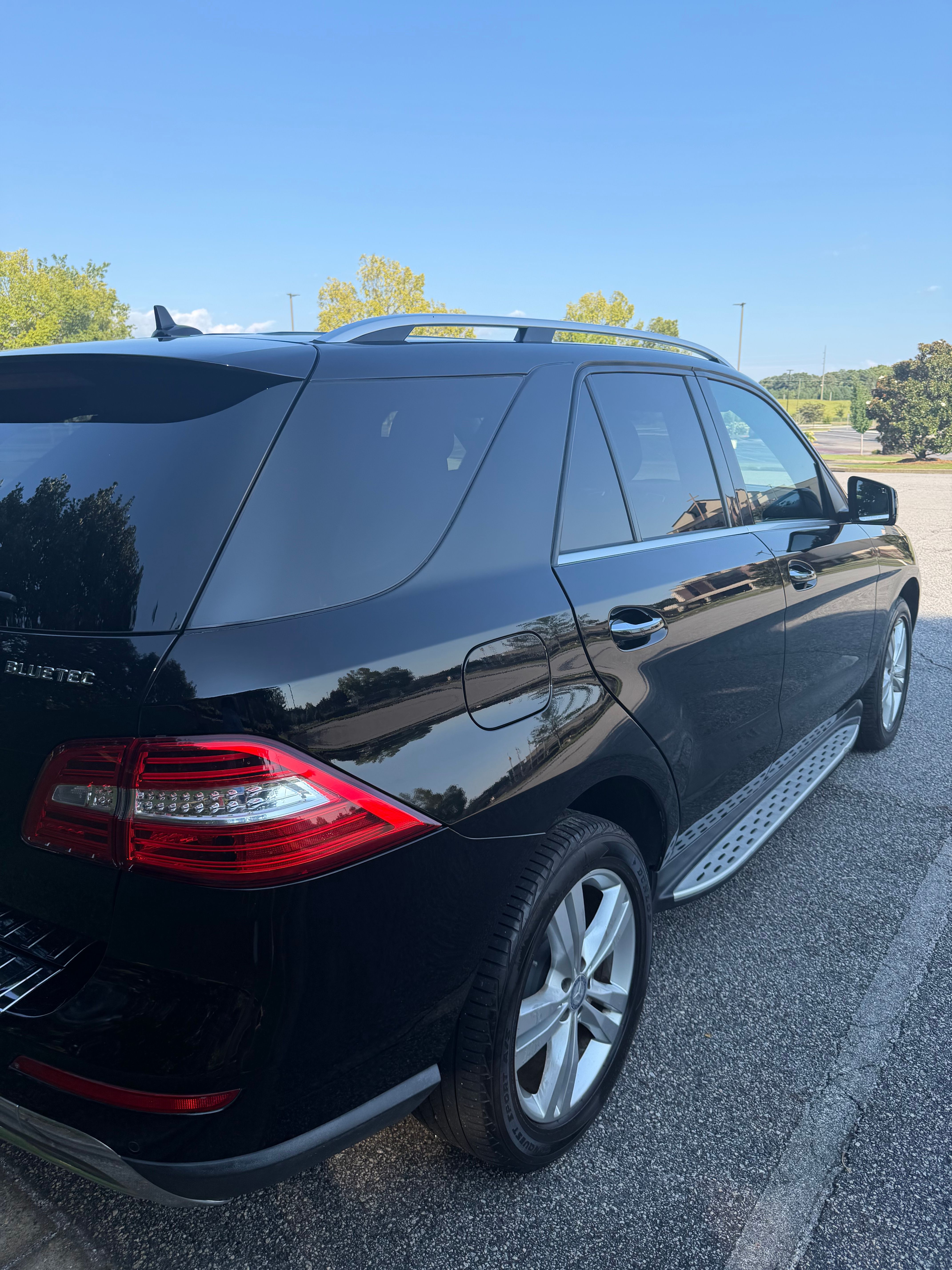 Used 2014 Mercedes-Benz ML 350 BlueTEC 4MATIC image 4