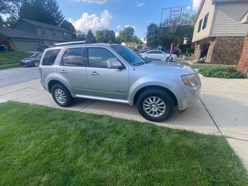 Used 2010 Mercury Mariner 2WD Hybrid image 1