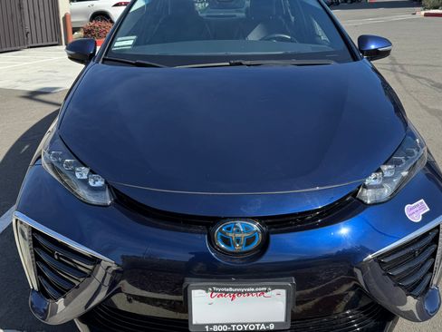 Used 2019 Toyota Mirai image 5