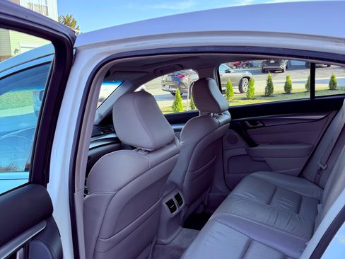 Used 2011 Acura TL Sedan 4D image 9