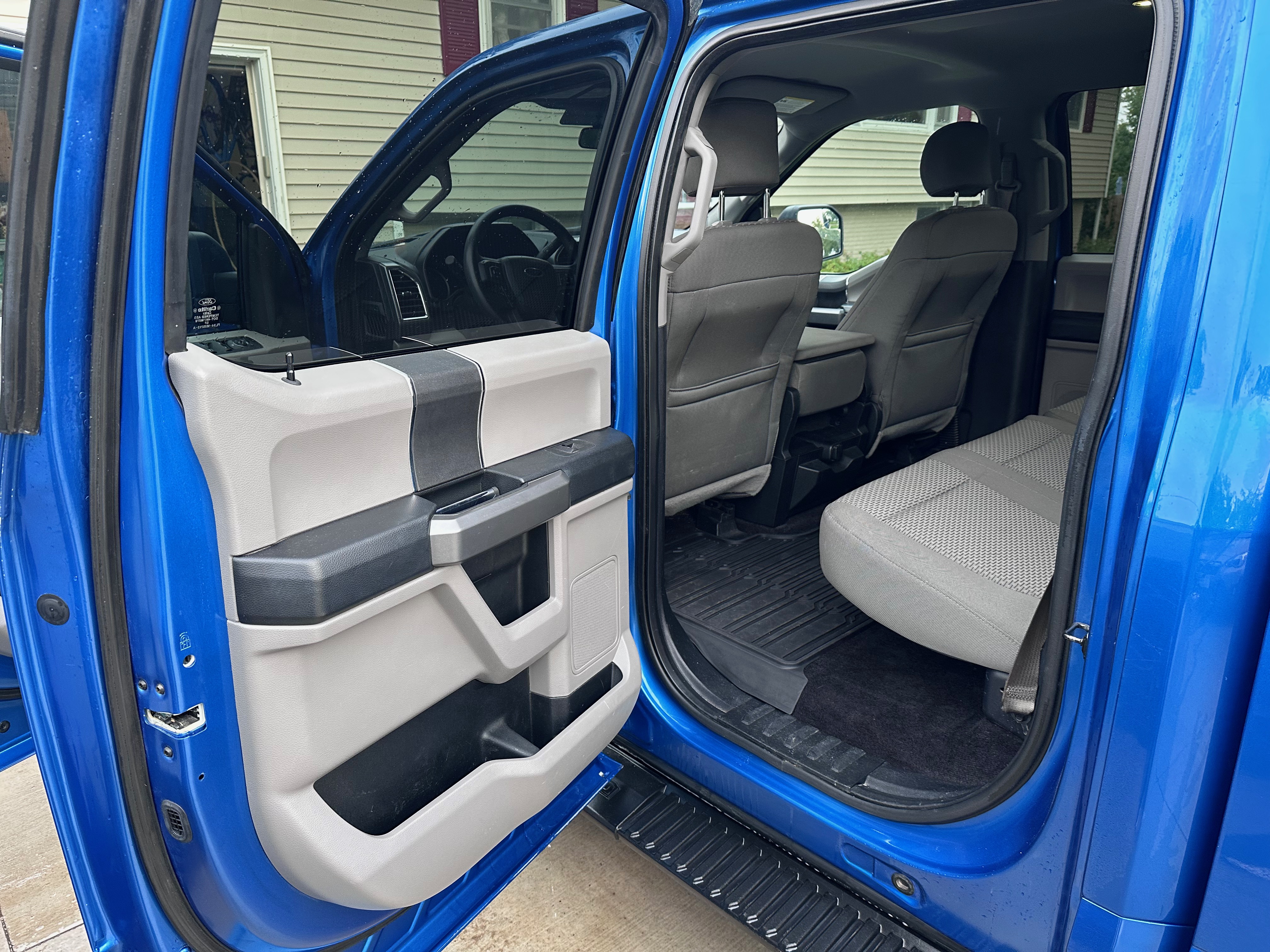 Used 2015 Ford F150 XLT AWD/4WD image 16