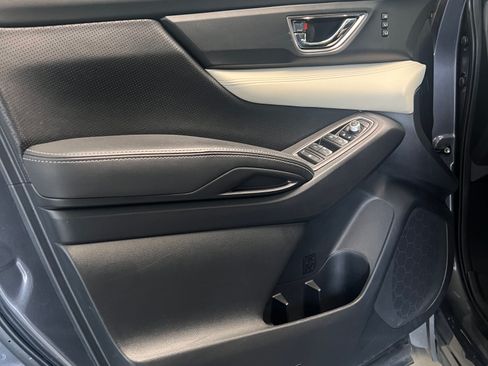 Used 2022 Subaru Ascent Limited image 20