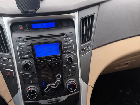 Used 2011 Hyundai Sonata GLS w/ Popular Equipment Pkg 2 image 4