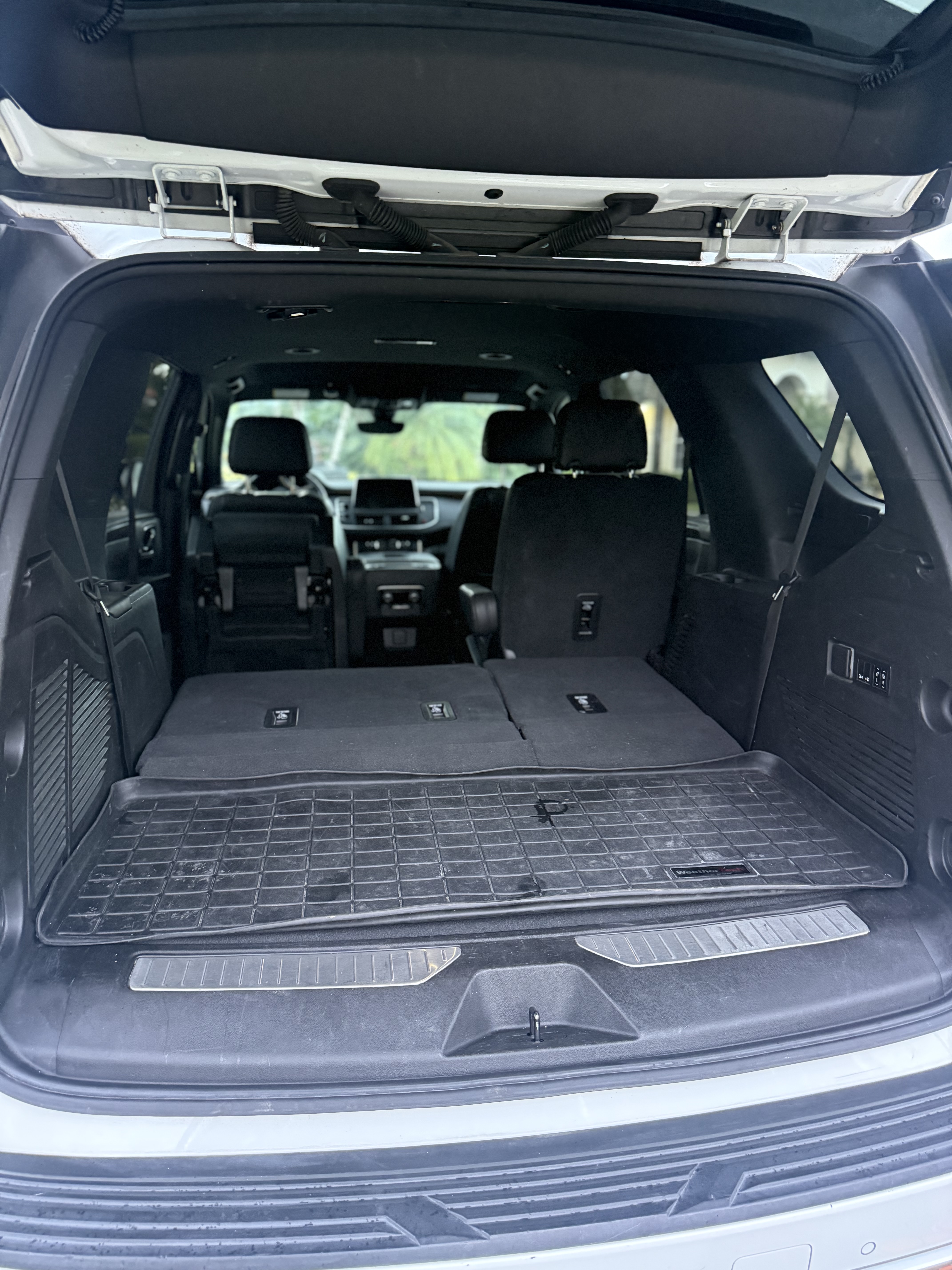 Used 2021 Chevrolet Tahoe High Country AWD/4WD image 16