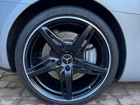 Used 2018 Mercedes-Benz AMG GT Roadster image 15