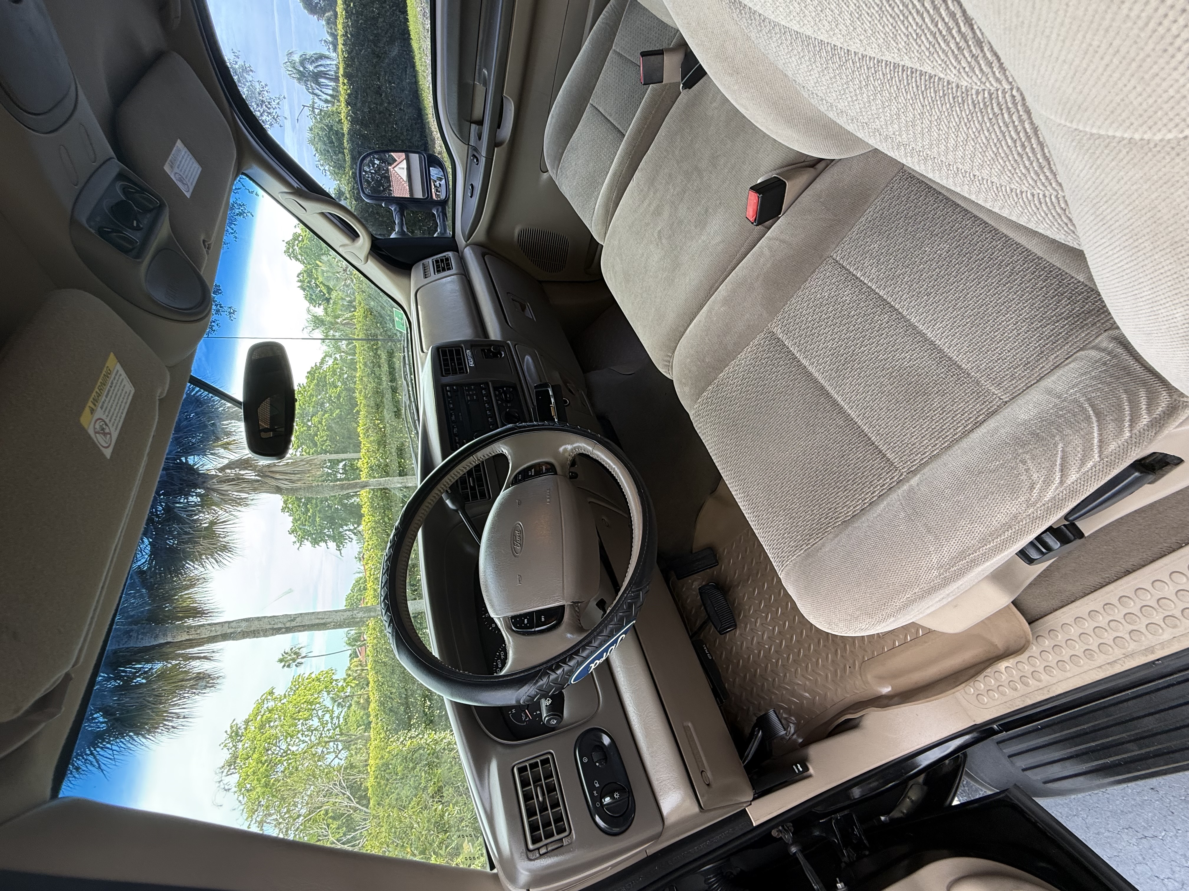 Used 2002 Ford Excursion XLT AWD/4WD image 23