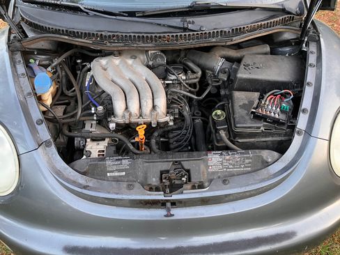 Used 2002 Volkswagen Beetle GLS image 12