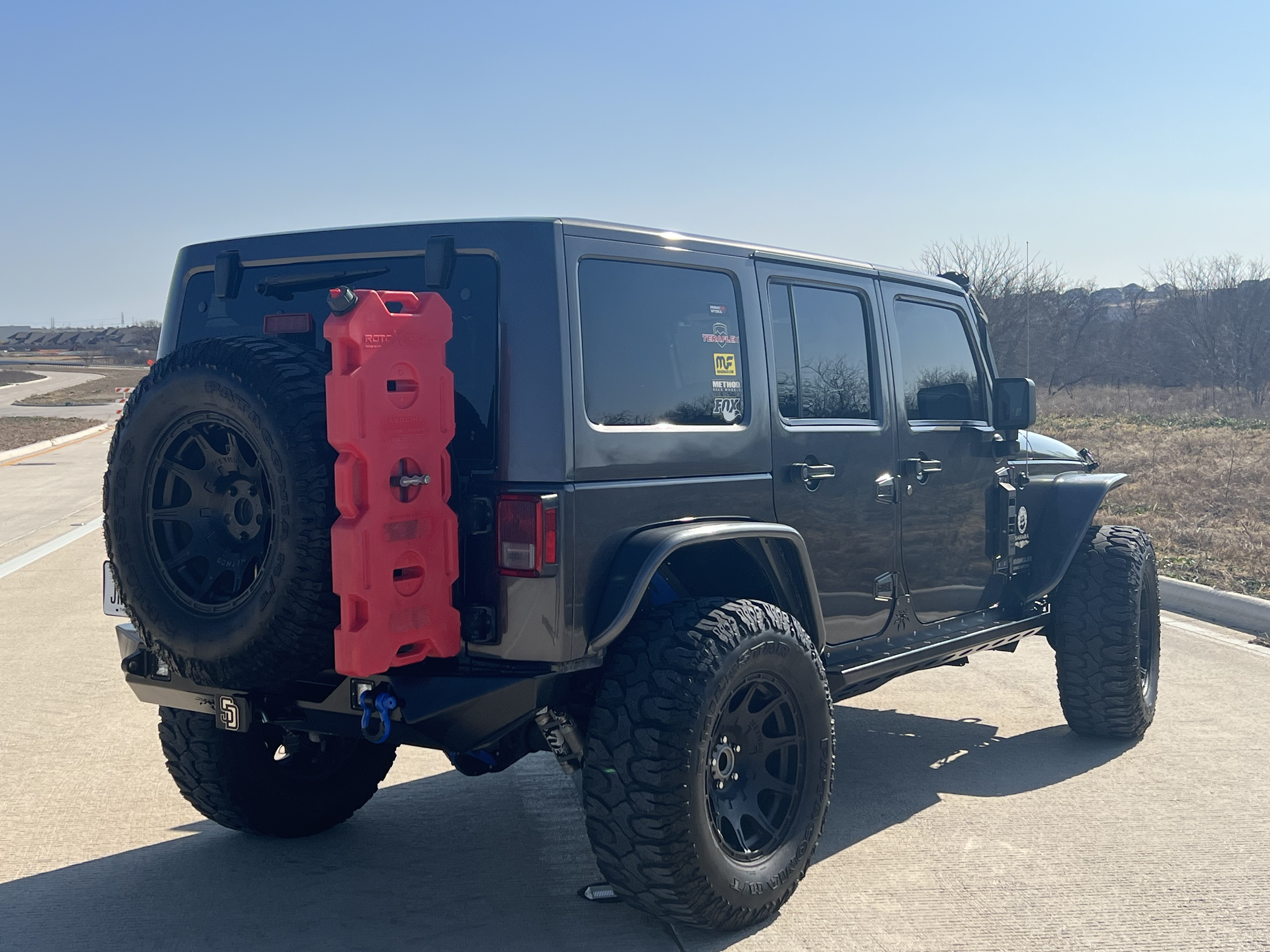 Used 2014 Jeep Wrangler Unlimited Sahara w/ Max Tow Package AWD/4WD image 6
