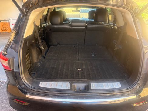 Used 2015 INFINITI QX60 3.5 Sport Utility 4D image 12