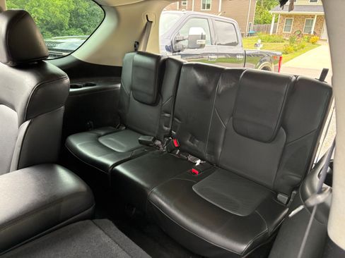 Used 2022 Nissan Armada SL w/ Captain's Chairs Package AWD/4WD image 27