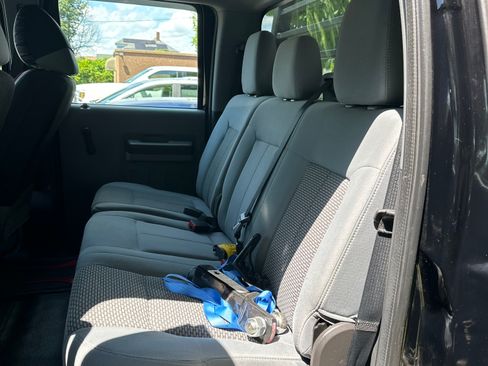 Used 2016 Ford F250 XL w/ XL Appearance Package AWD/4WD image 14