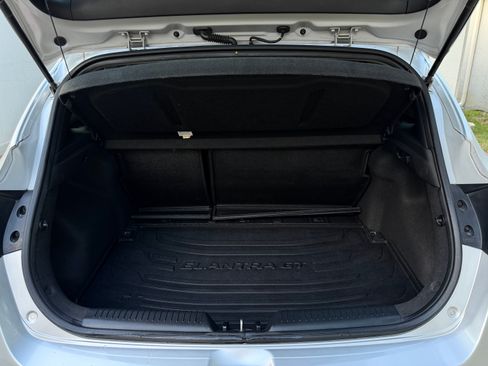 Used 2013 Hyundai Elantra GT w/ Touch & Go Pkg FWD image 9