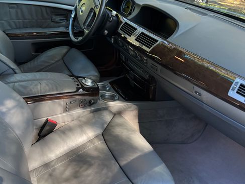 Used 2002 BMW 745i RWD image 19