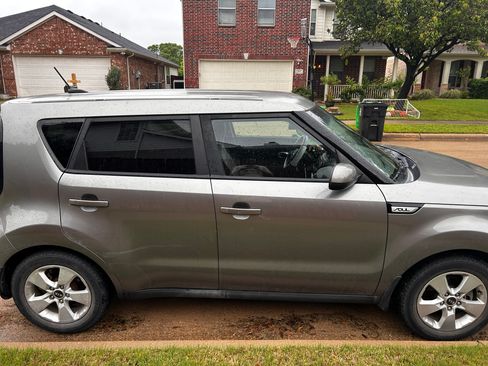 Used 2018 Kia Soul image 10