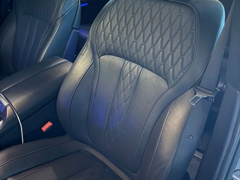 Used 2023 BMW X7 xDrive40i w/ Executive Package image 11