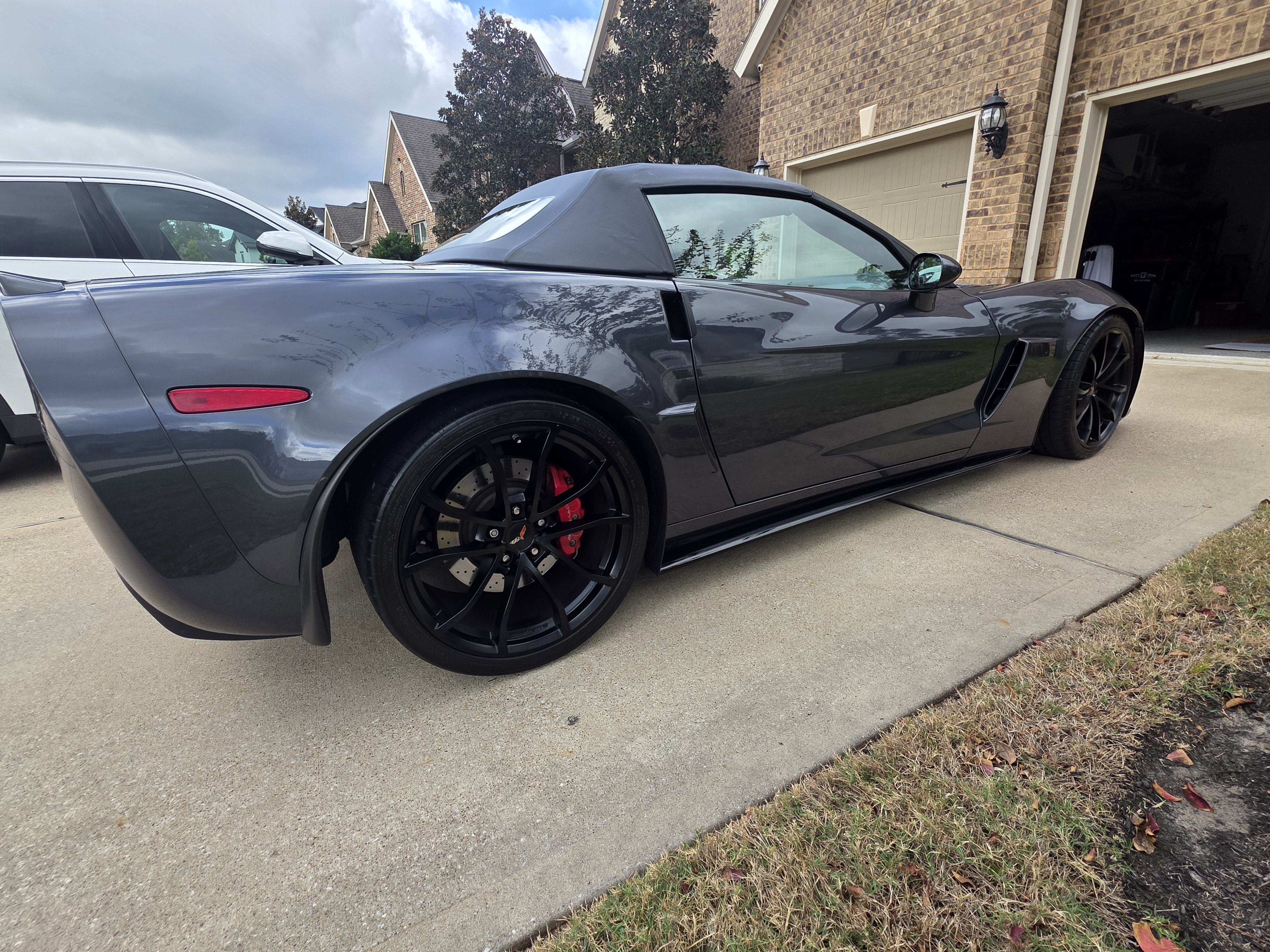 Used 2013 Chevrolet Corvette 427 w/ 1SC Preferred Equipment Group RWD image 8