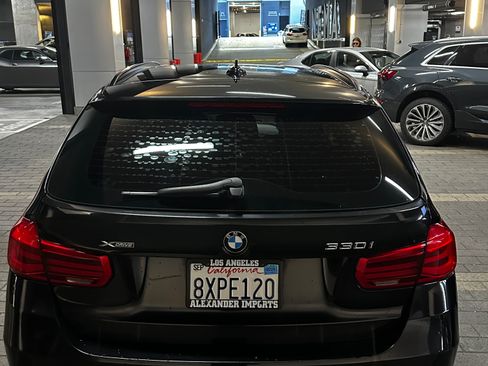 Used 2017 BMW 330i xDrive Wagon AWD/4WD image 5