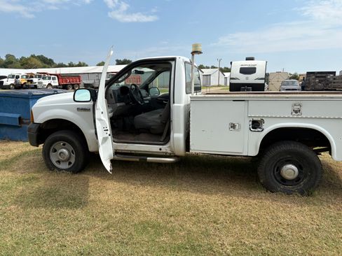 Used 2007 Ford F250 XLT image 23