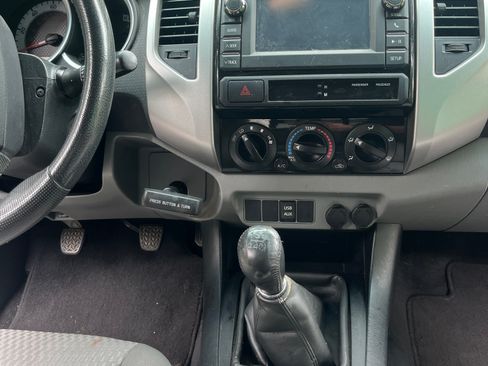 Used 2013 Toyota Tacoma 2WD Access Cab w/ SR5 Pkg image 5