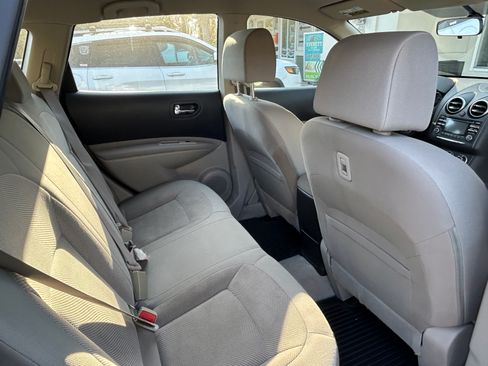 Used 2015 Nissan Rogue S w/ Convenience Package image 8