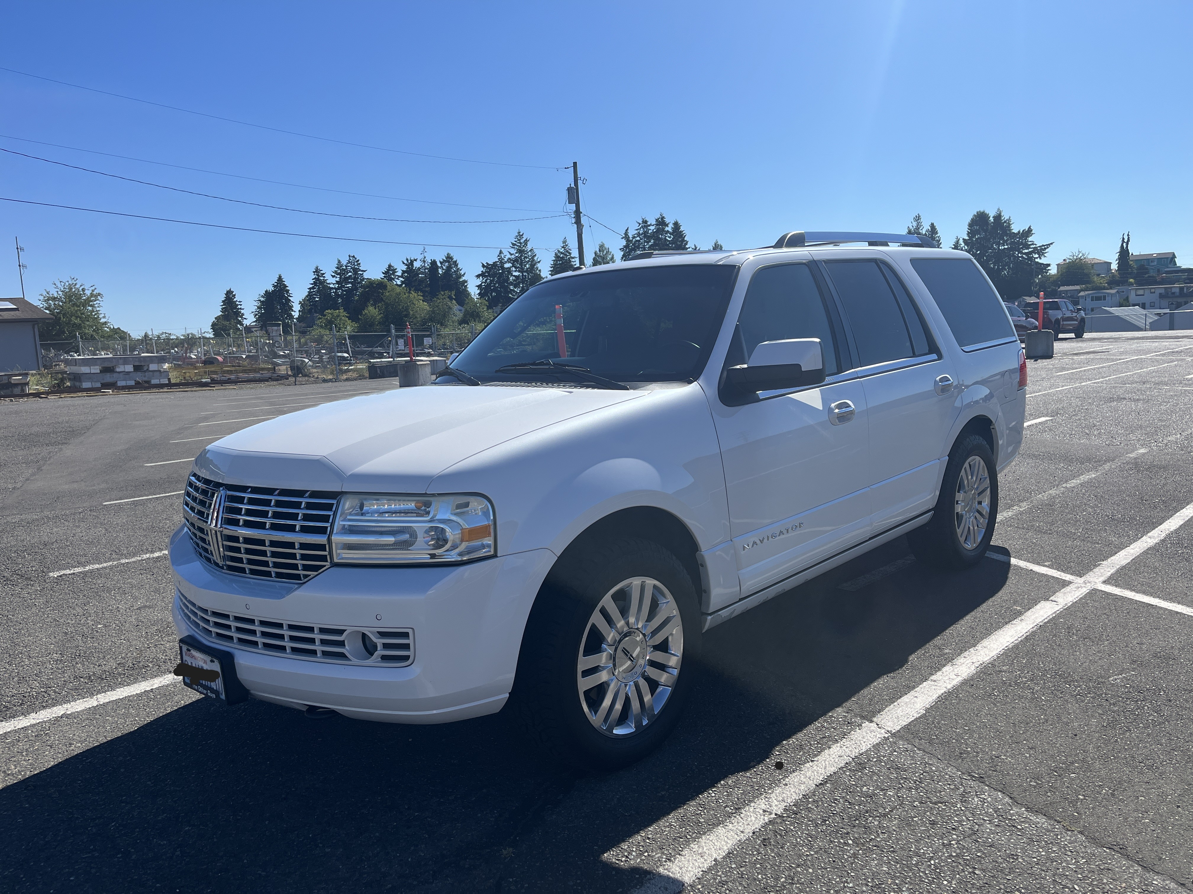 Used 2011 Lincoln Navigator 4WD w/ 101A Rapid Spec Order Code image 1
