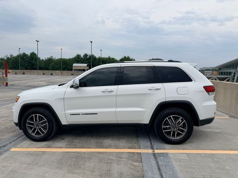 Used 2021 Jeep Grand Cherokee Limited w/ Luxury Group II AWD/4WD image 1