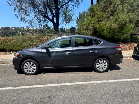 Used 2014 Nissan Sentra SV FWD image 5