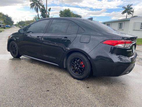 Used 2020 Toyota Corolla LE image 4