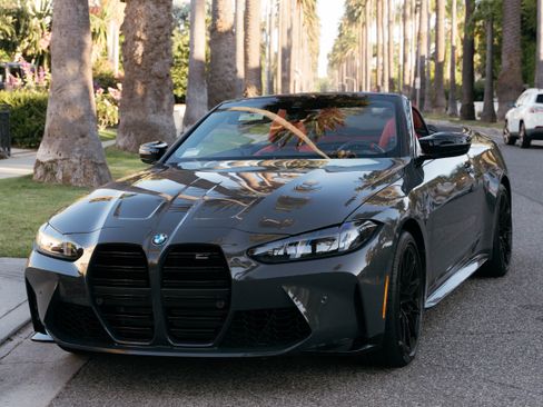 Used 2025 BMW M4 xDrive Competition w/ Executive Package image 1