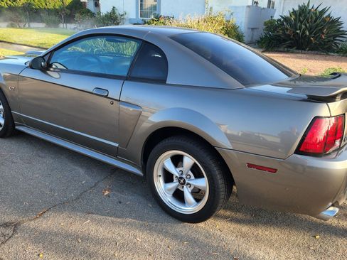 Used 2001 Ford Mustang GT Premium image 10