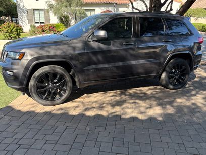 Used 2018 Jeep Grand Cherokee Altitude