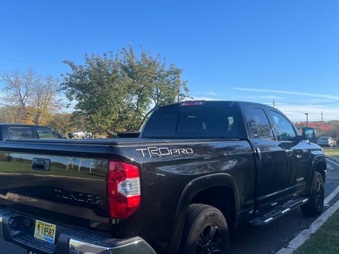 Used 2015 Toyota Tundra SR5 image 17
