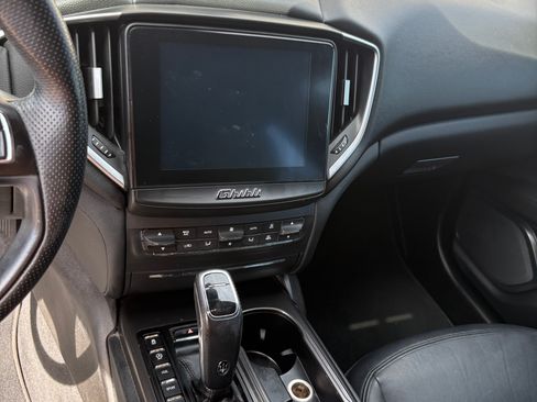 Used 2020 Maserati Ghibli image 9