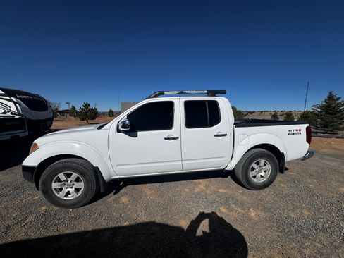 Used 2005 Nissan Frontier NISMO w/ (J01) Sunroof Pkg image 28