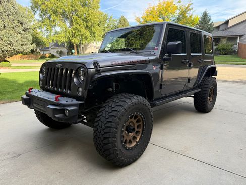 Used 2016 Jeep Wrangler Unlimited Rubicon image 5