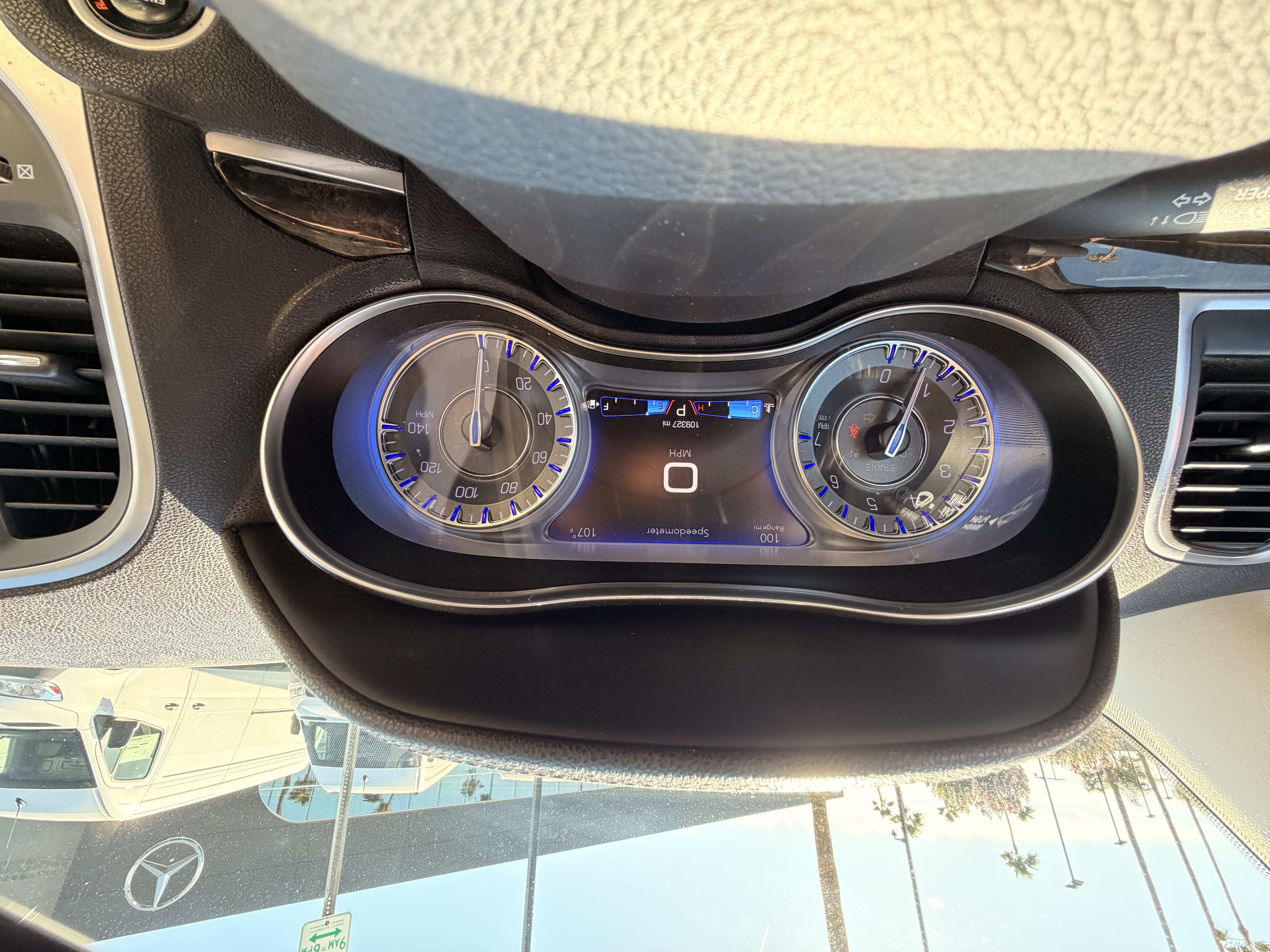 Used 2018 Chrysler 300 Limited RWD image 15