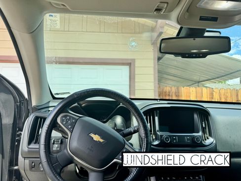 Used 2021 Chevrolet Colorado Z71 w/ Safety Package image 12